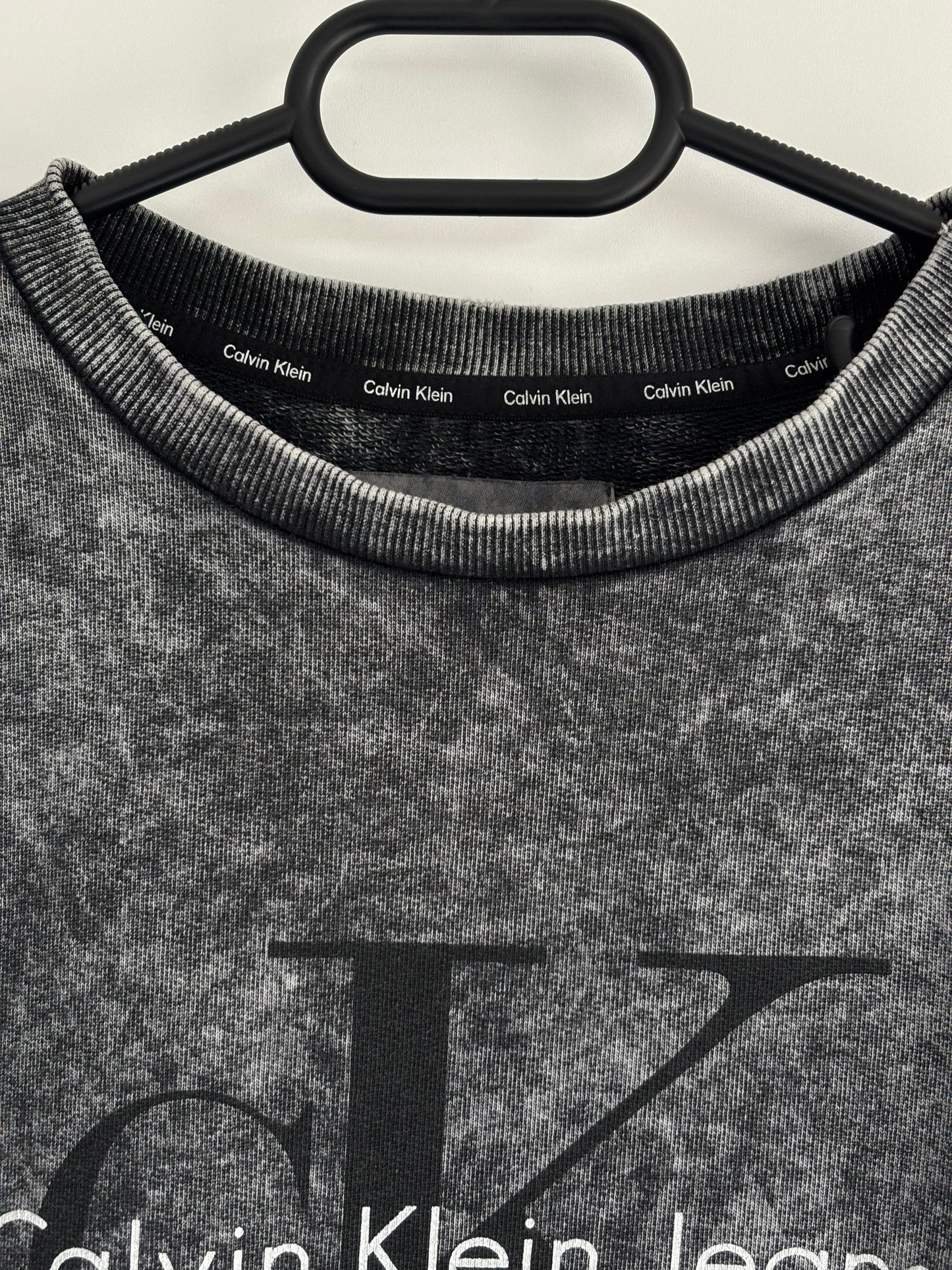 Calvin Klein Sweater