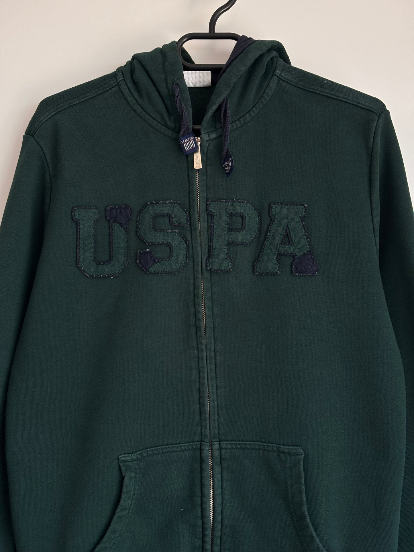 Uspa Zipper Hoodie