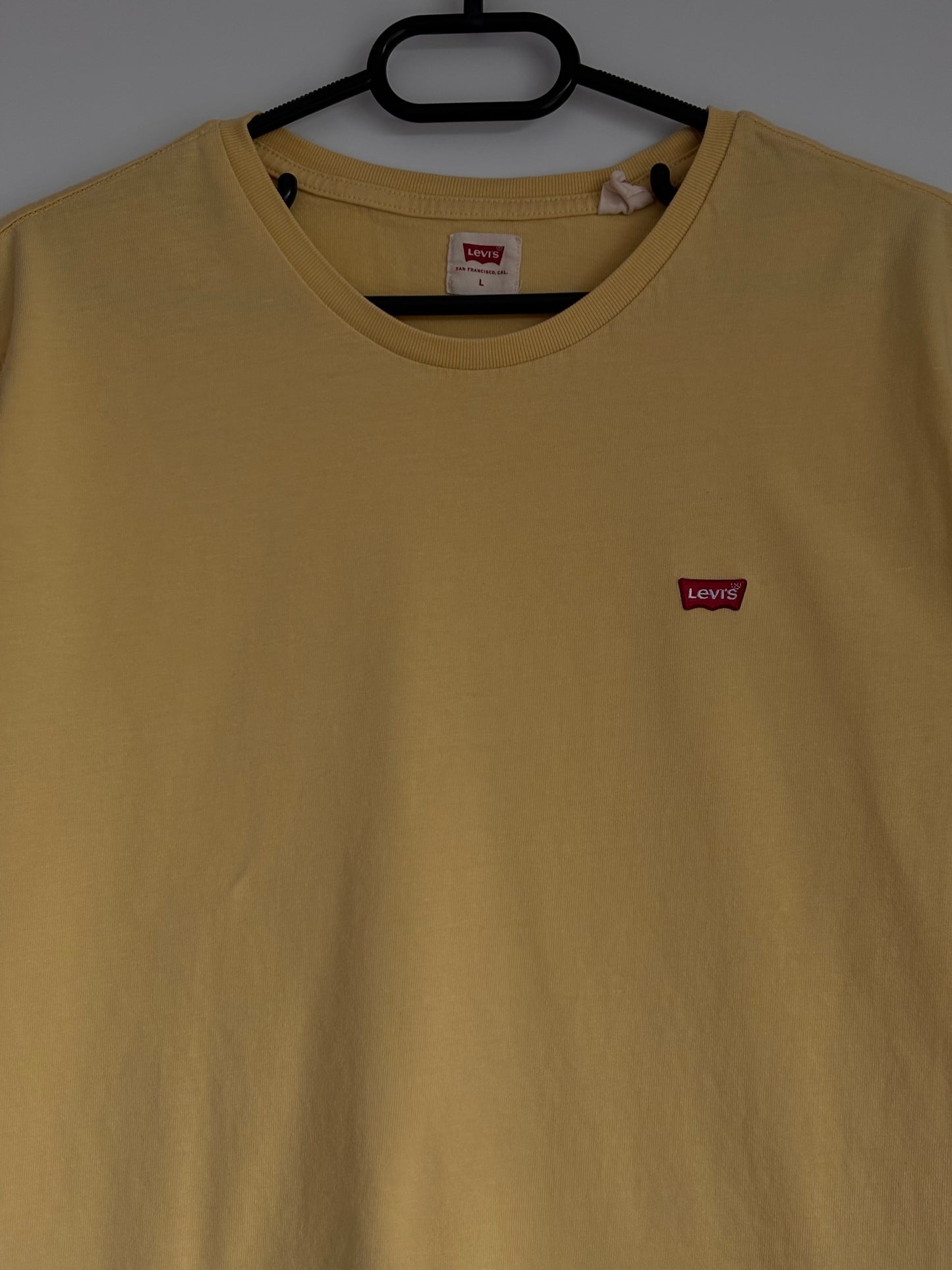 Levi’s Tee