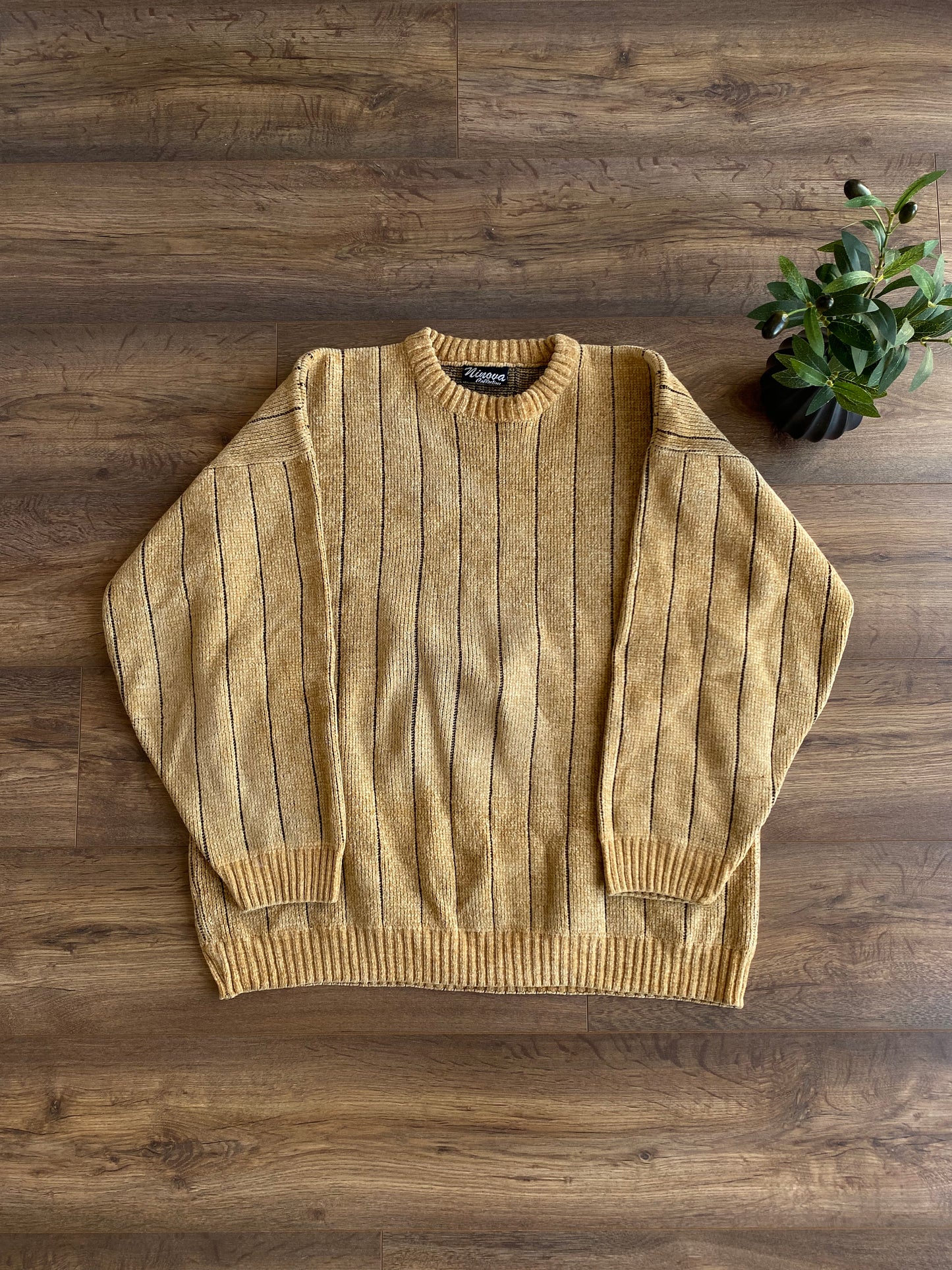 Ninu Collection Pullover