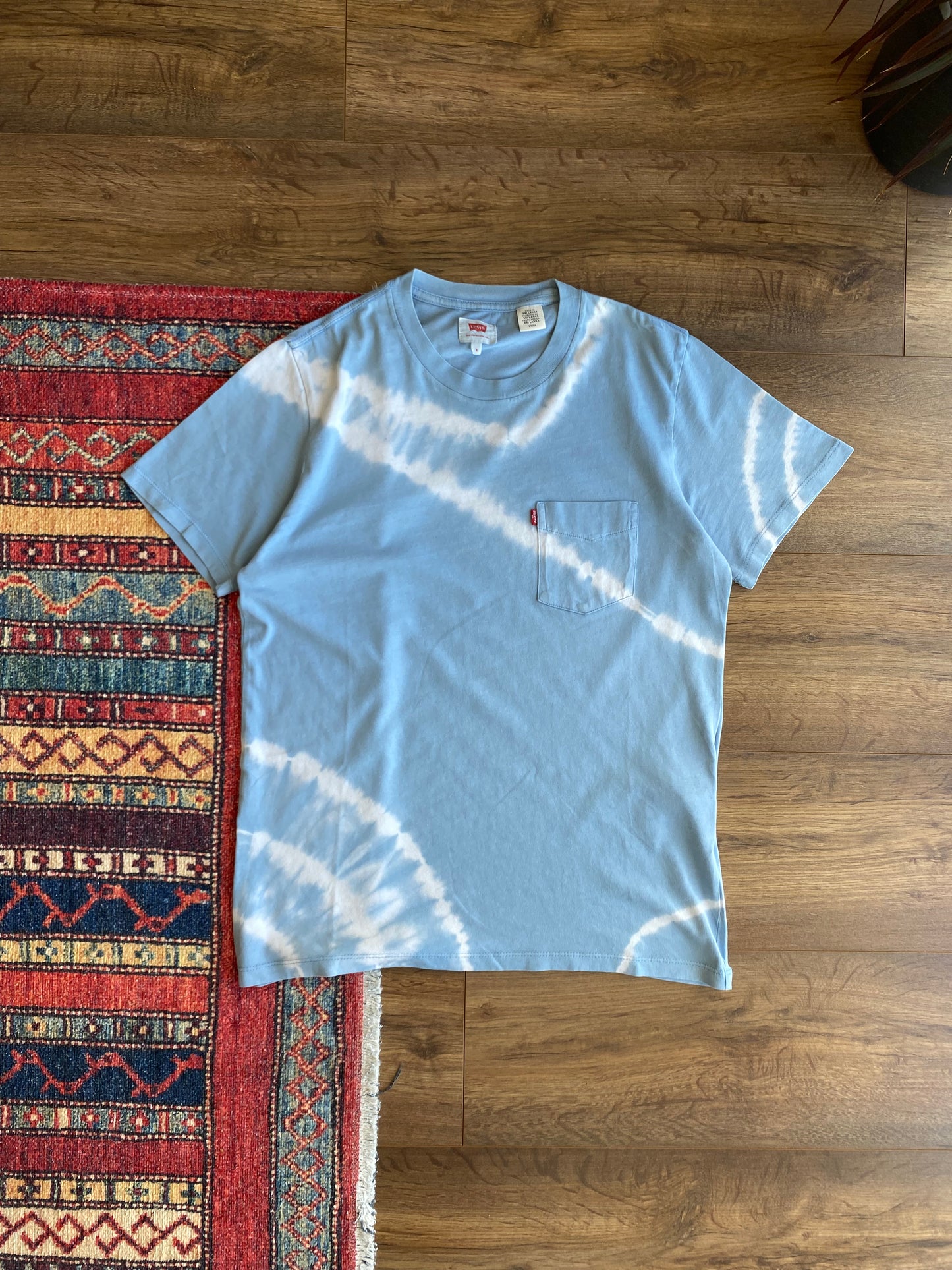 Levi’s Dye Tee