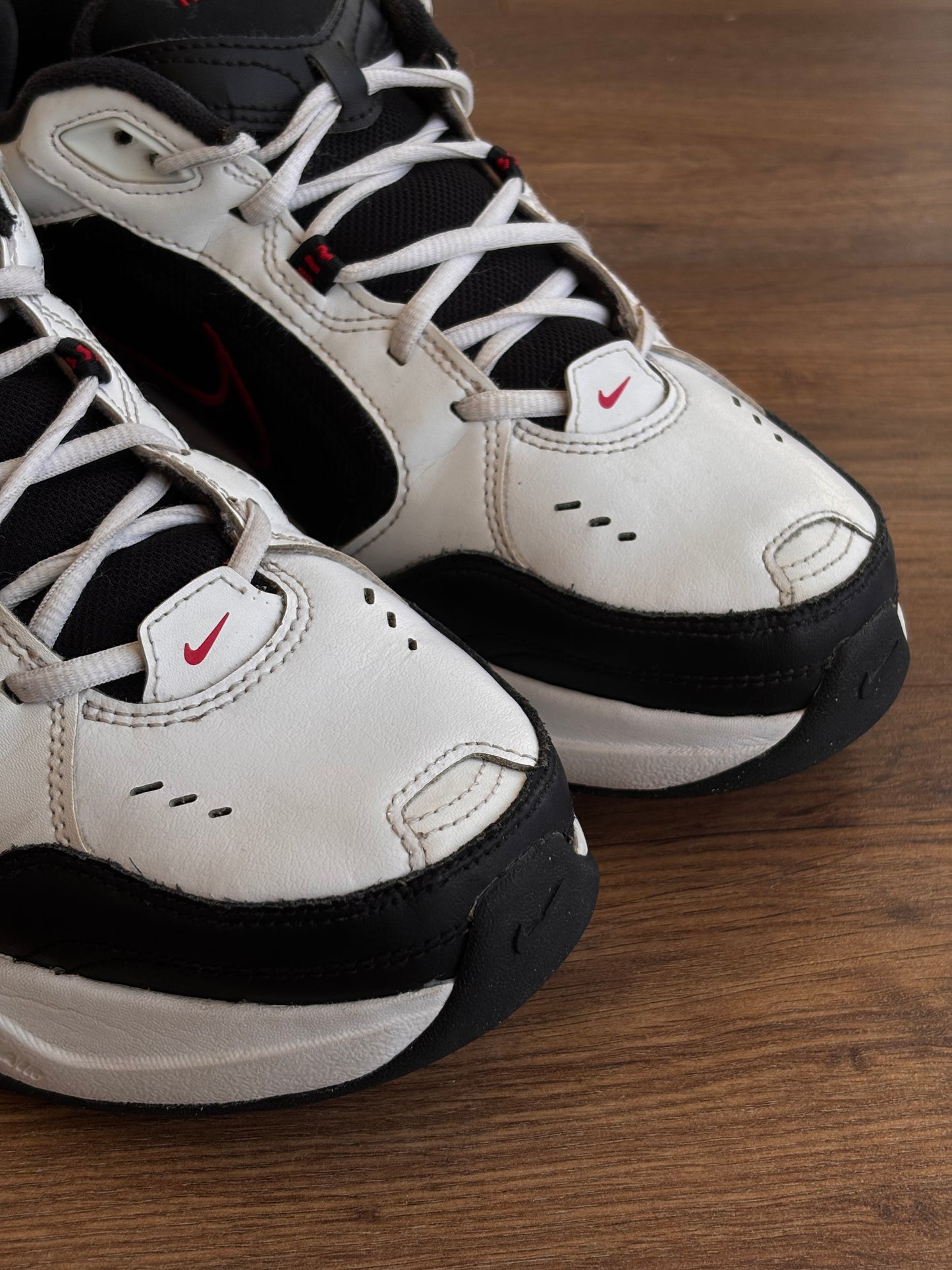 Nike Air Monarch