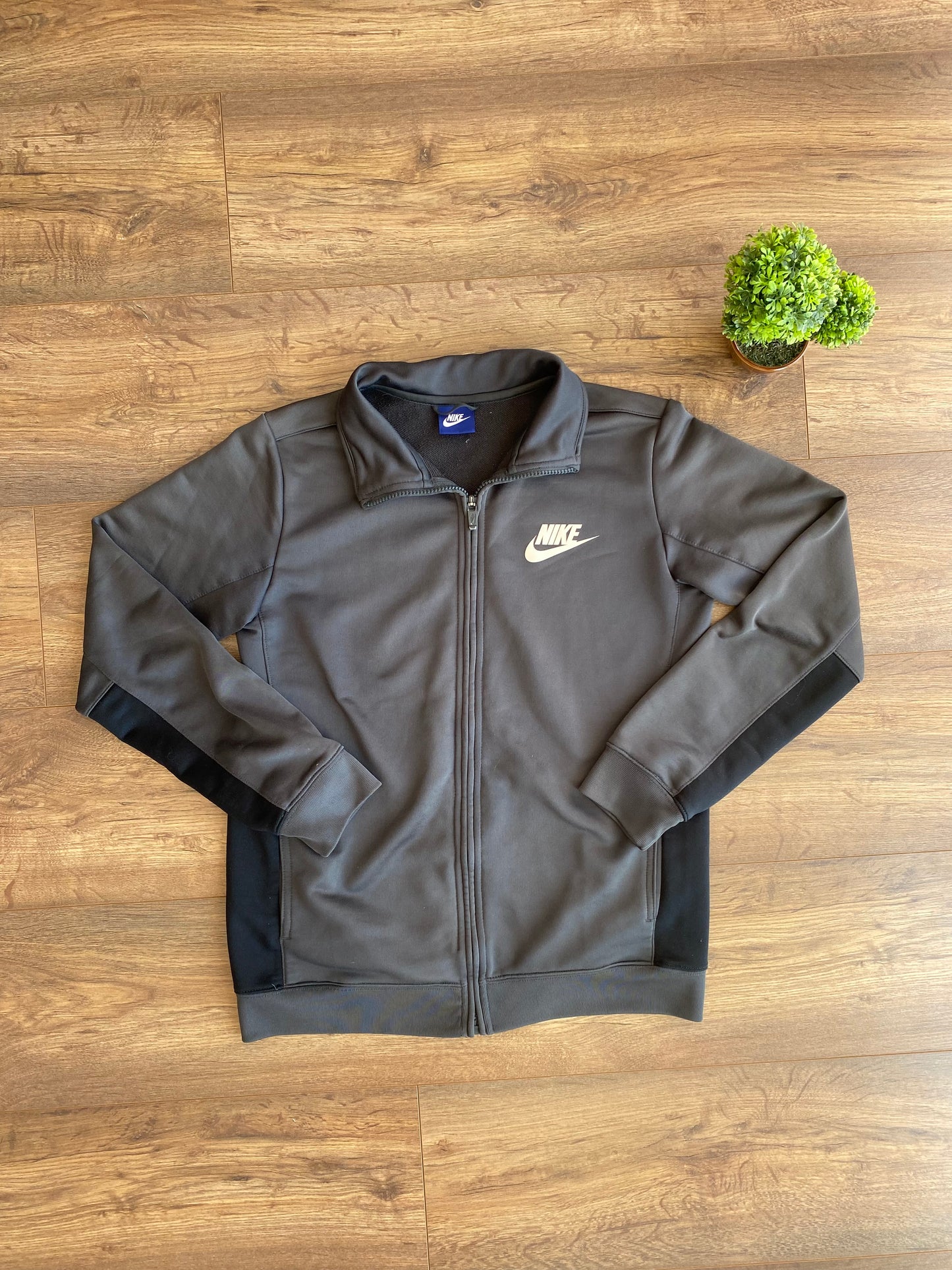 Nike TrackTop