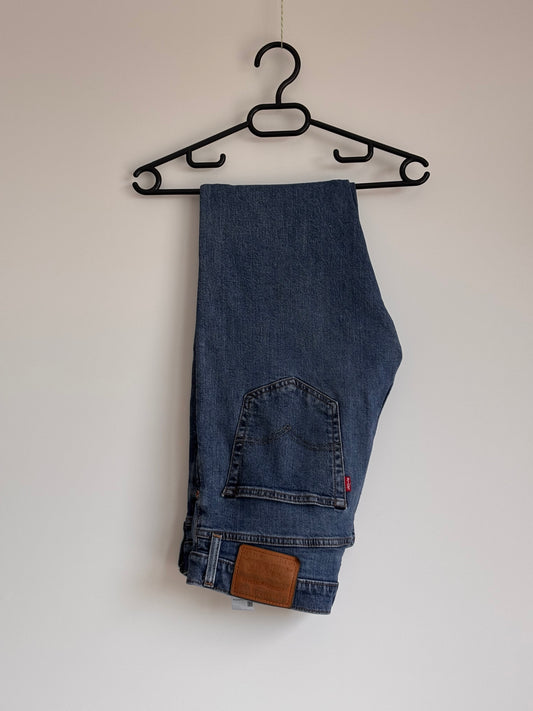Levi’s 512 Jeans