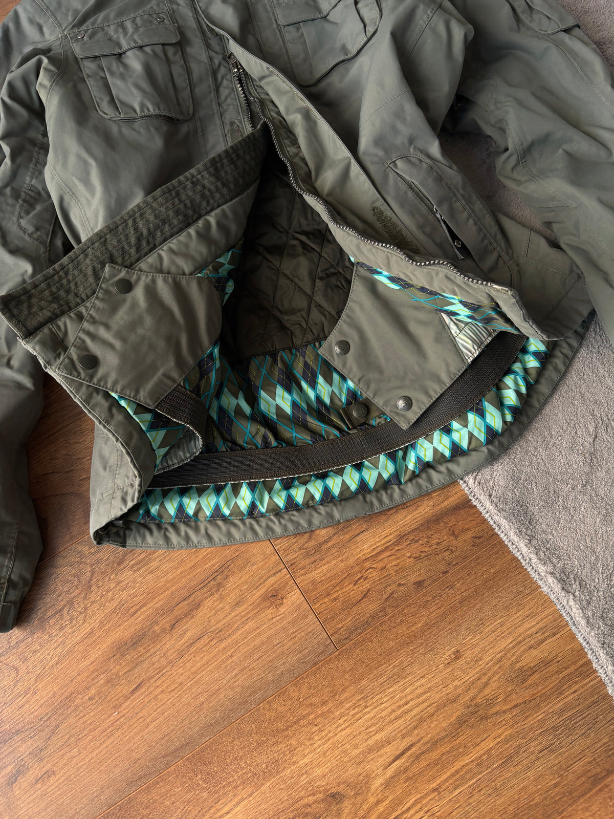 Women’s Northface HyVent Jacket