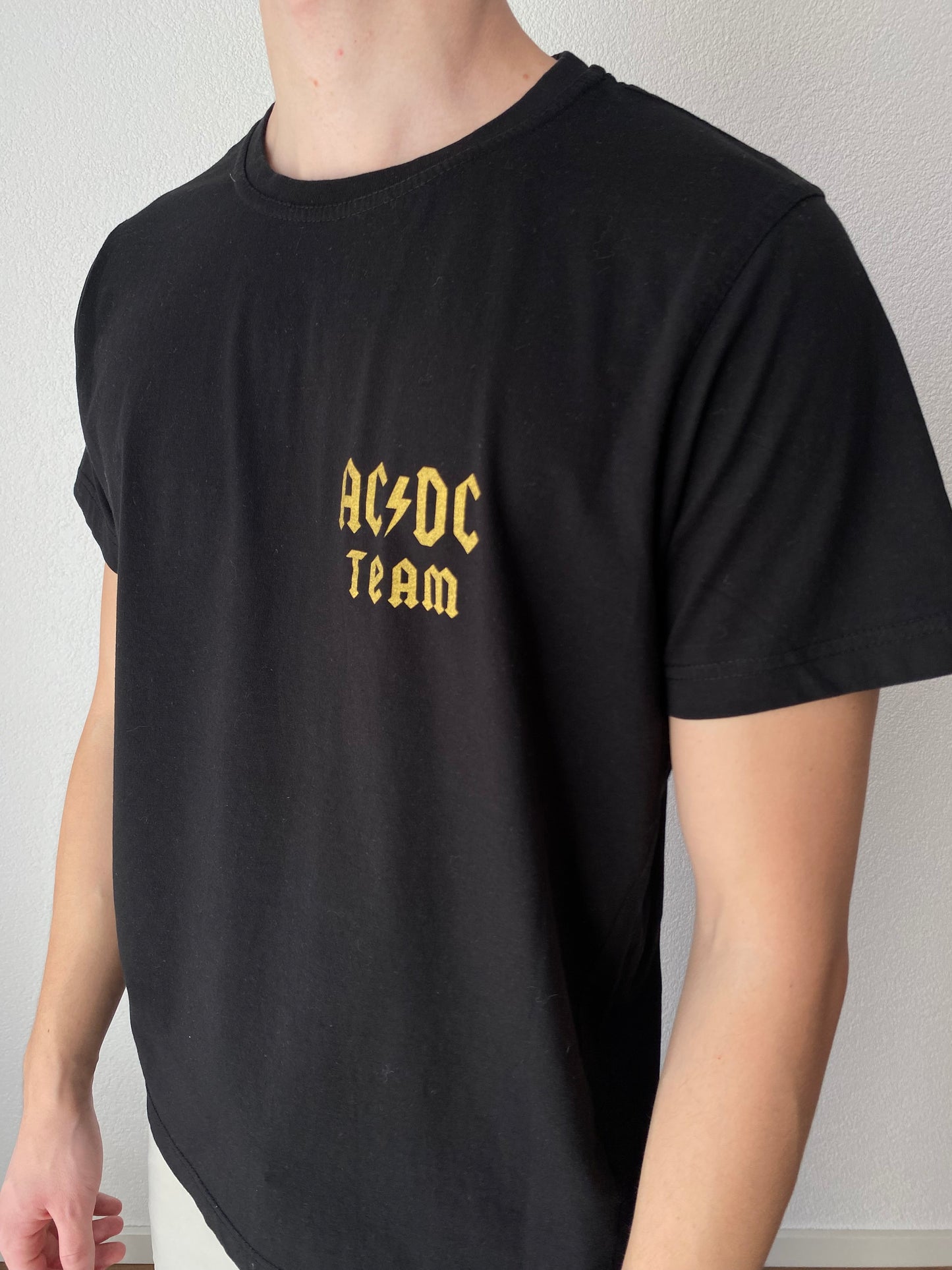 Identic Tee, Acdc Printed