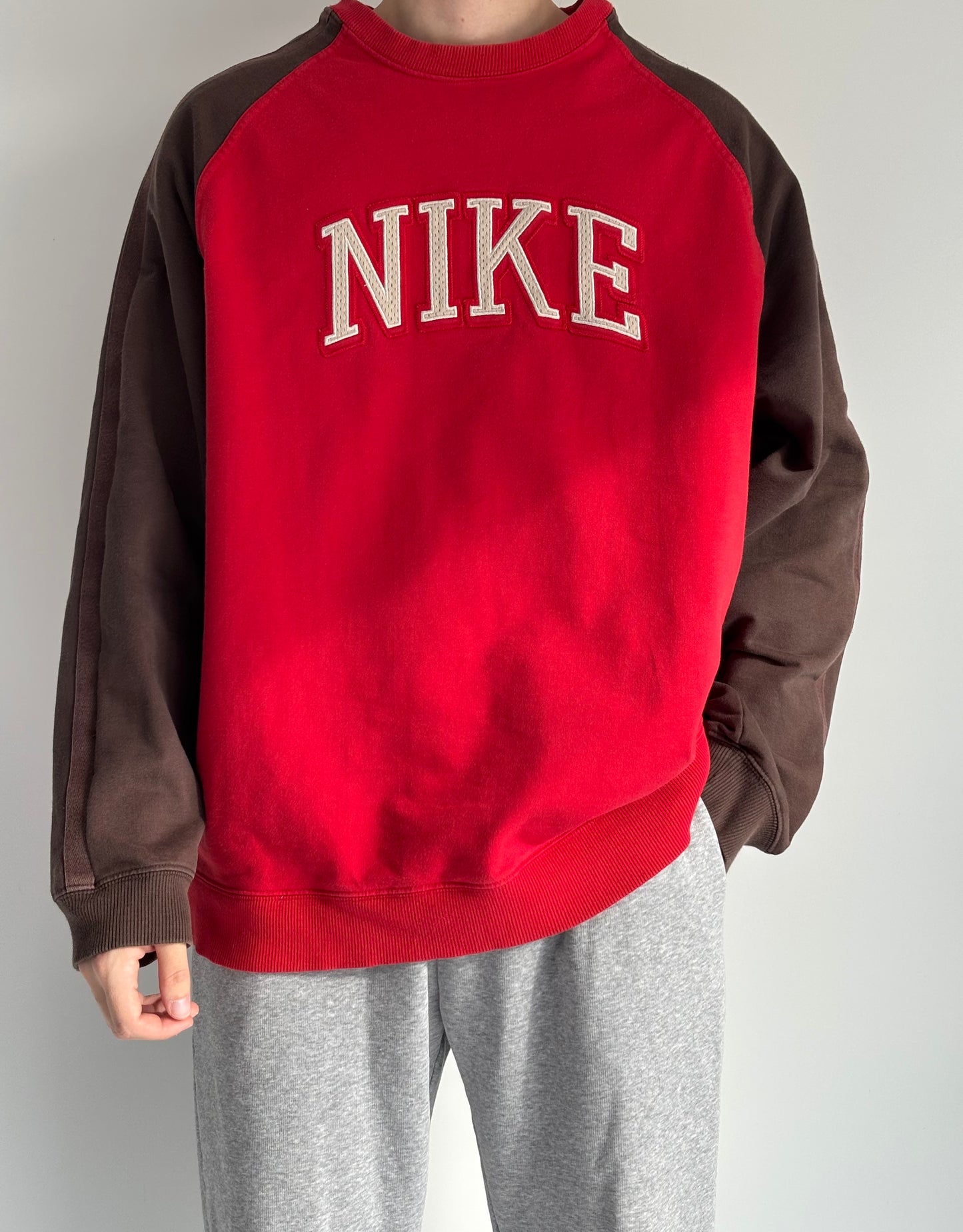 Y2K Nike Crewneck